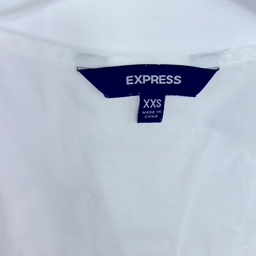 #0838 Express White Floral Button-Up Top | Size: XXS - Picture 4 of 6